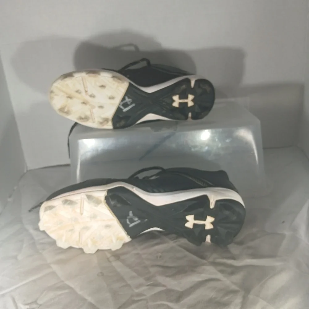 Under Armour Leadoff Low RM Black White Youth Baseball‎ Cleats 5Y 3025600-001